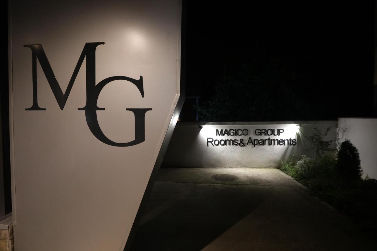 Magico Rooms & Apartments นิส ภายนอก รูปภาพ