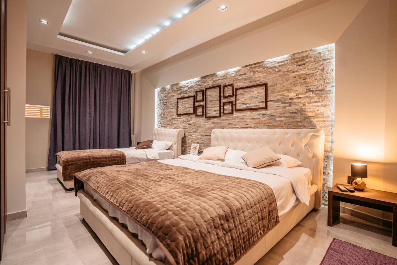 Magico Rooms & Apartments นิส ภายนอก รูปภาพ